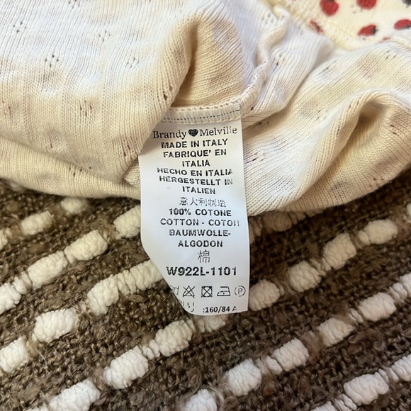 SKYLAR STRAWBERRY TANK - Picture 10 of 10